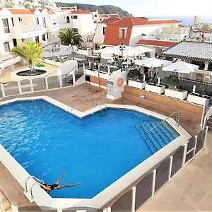 https://apartment-los-diamantes.tenerifehoteles.net